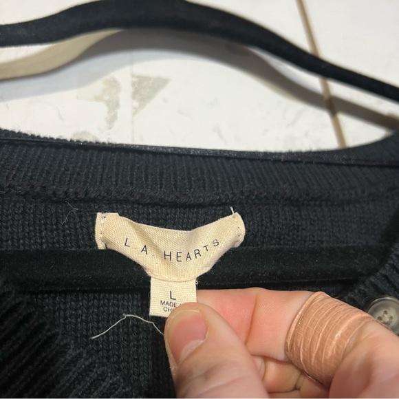 PacSun LA Hearts Cropped Sweater Black Size Large - Picture 4 of 6